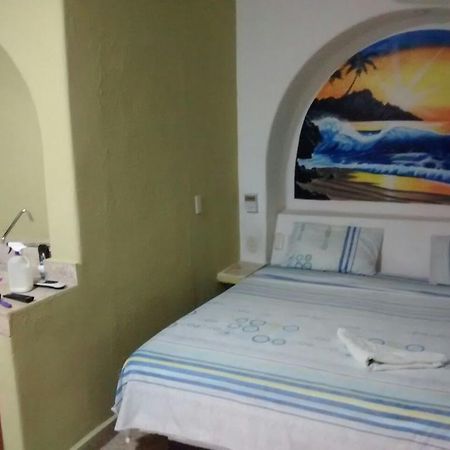Hotel Arturo'S Сиуатанехо Екстериор снимка