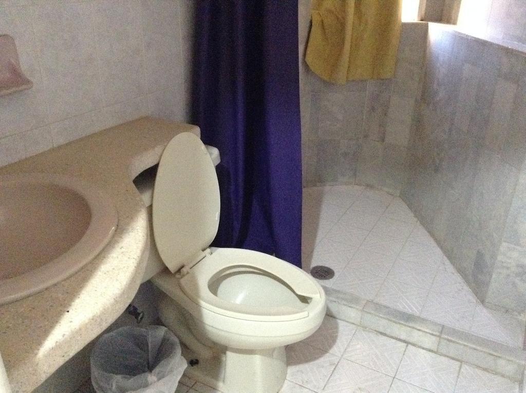 Hotel Arturo'S Сиуатанехо Стая снимка